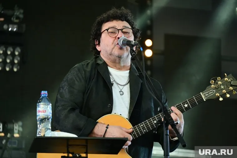 Выступление длилось около получаса