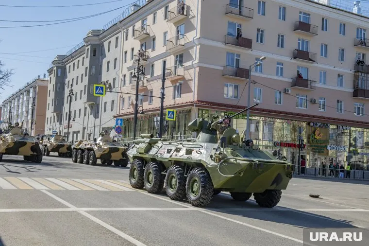 По центру Перми 9 мая пройдет военная техника