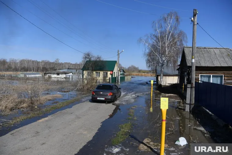 В паводок в колодцы и скважины могут попасть химические и биологические загрязнения