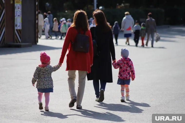 Сейчас выплаченное работодателем пособие для матери остается в ФСС