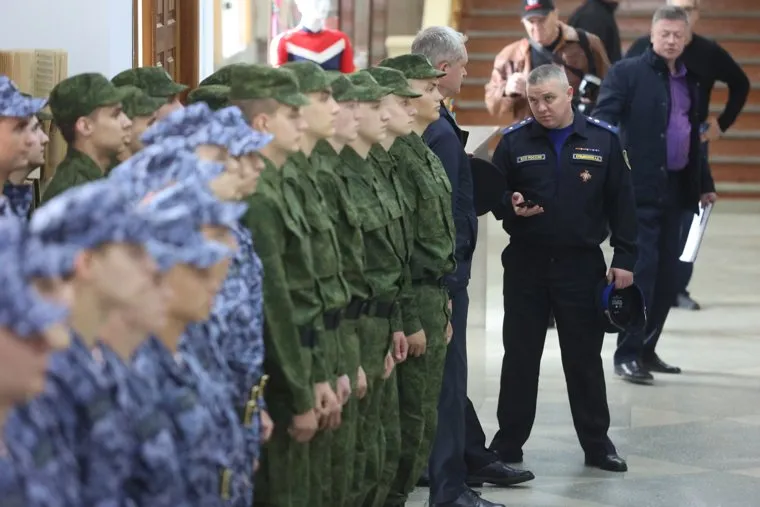 Отправка призывников в элитные войска. Курган