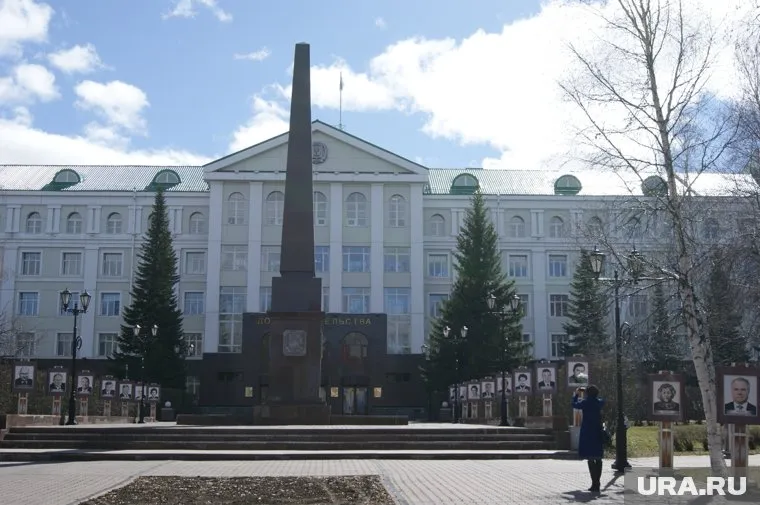 Бюджет ХМАО потеряет миллиарды рублей из-за последствий пандемии коронавируса