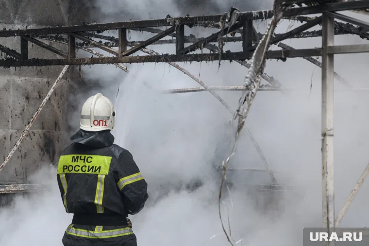 ППожар распространился на здание