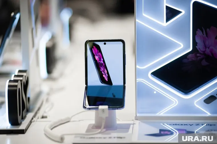 11 августа состоится долгожданная презентация новинок Samsung. В формате онлайн представят несколько уникальных гаджетов