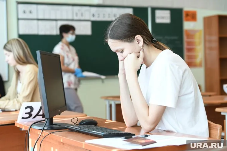 Президент РАН заявил о готовности помочь вернуть в образовательный процесс фундаментально знание