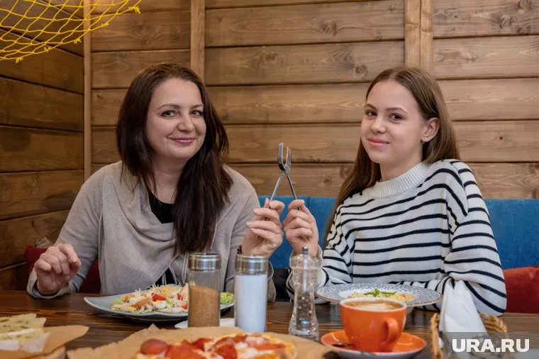 Дарина Матвеева со своей мамой Марией Гринемаер рассказали про их семейные традиции