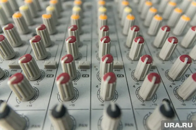 Первыми обладателями альбома станут пользователи социальной сети "ВКонтакте"