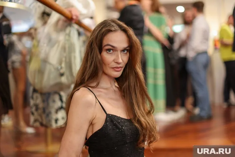 Орыс тілінде онлайн порно фильмдер Догги стилінде тұрған қыздардың порно фотосуреттері