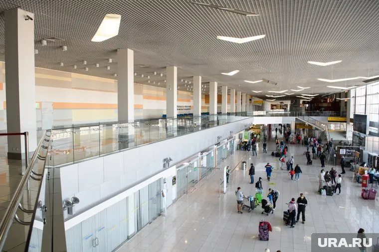 При выезде за границу граждане должны будут показать справку об отрицательном тесте на коронавирус