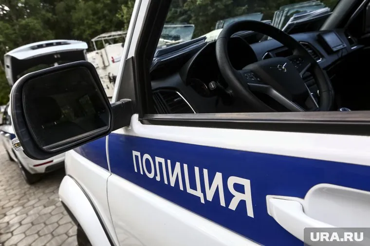 Полицейские нашли у дилера более 40 свертков с наркотиками