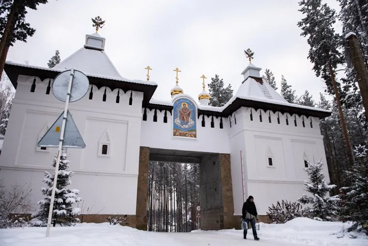 Среднеуральский женский монастырь в честь иконы Пресвятой Богородицы «Спорительница хлебов». Свердловская область, Среднеуральск