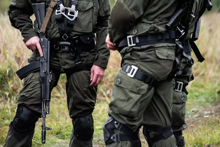 Учения СОБР и кинологической службы таможни на территории Белоярского района. Свердловская область