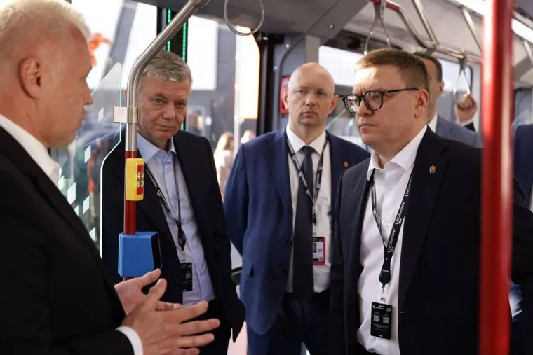 Алексей Текслер ознакомился с продукцией челябинских предприятий