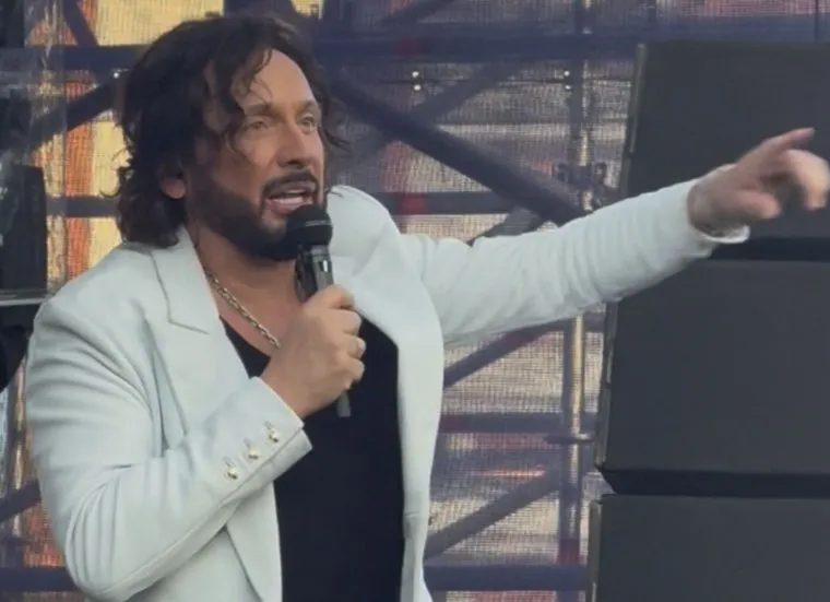 Стас Михайлов в последнее время преобразился: подкачался и сменил прическу