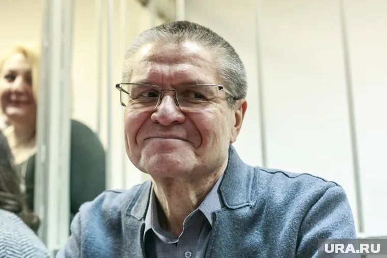Улюкаев помогает заключенным со сложными вопросами