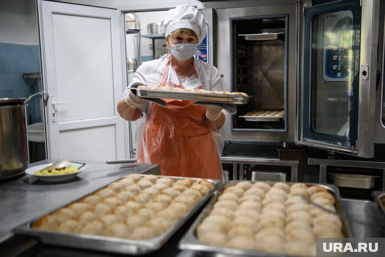 В цеха гипермаркета обычных посетителей не пускают (архивное фото)