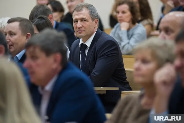 Команда Владимира Тунгусова борется с Игорем Володиным аппаратными методами