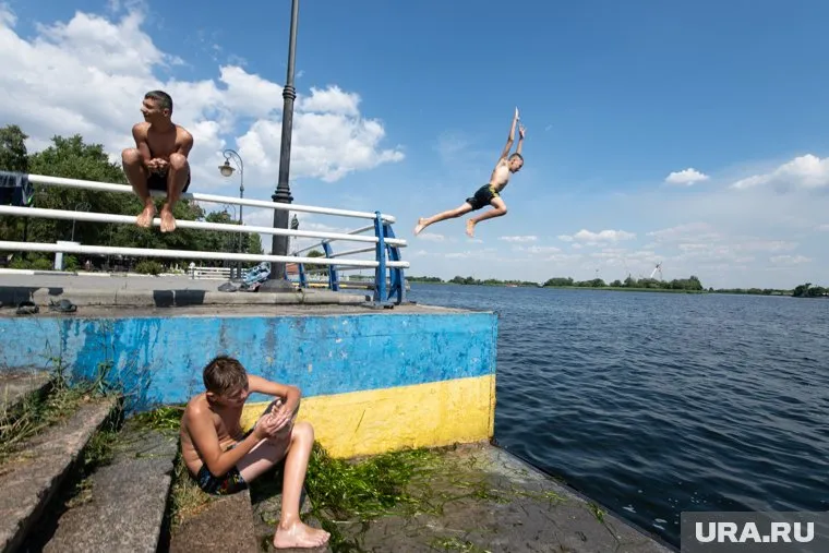 Завербованные Украиной учителя занимались пропагандой в школах и детских садиках Херсона