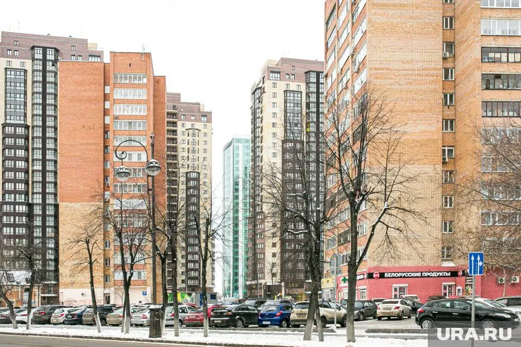 Тело нашли под окнами многоэтажки