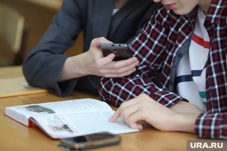 В конфликт с приемом школьников в 10-й класс вмешалась прокуратура