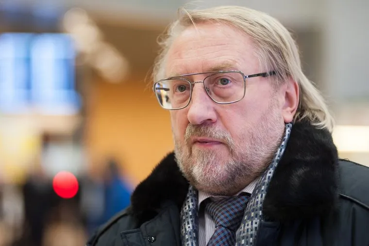 Встреча руководителя федерального центра СПИДа в аэропорту "Кольцово". Екатеринбург, покровский вадим