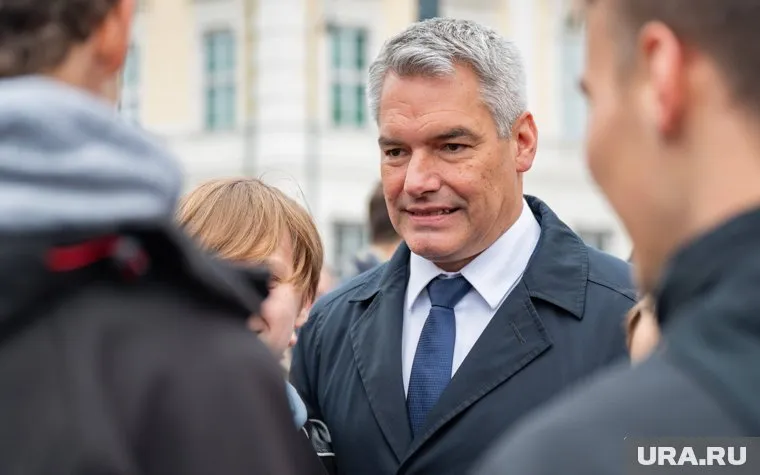 Страны должны проявить совместные усилия для достижения справедливого и устойчивого мира на Украине, заявил Нехаммер