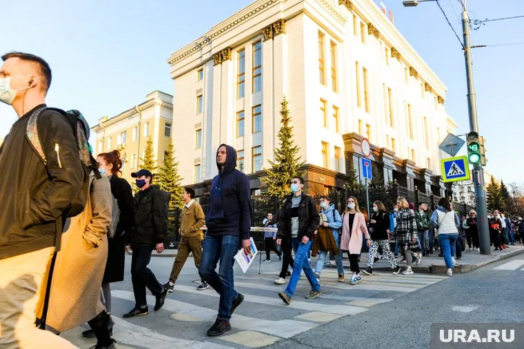 Сторонники Навального в Челябинске несколько раз меняли место дислокации