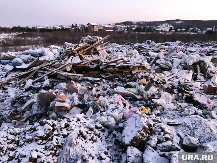 В Белозерский округ незаконно свозят биологические отходы