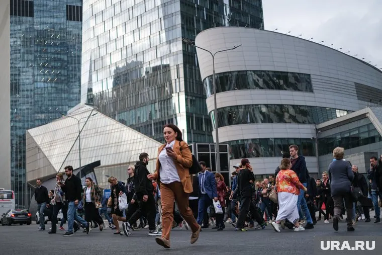 Москвичи заявили, что желаемый для них МРОТ должен превышать существующий в два раза