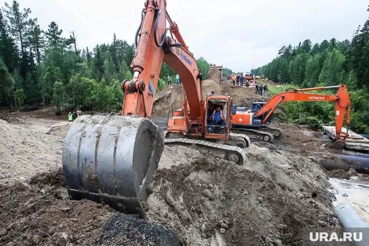 Жителей деревни заблокировали из-за ремонта моста