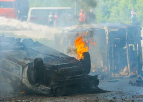 На трассе под Тюменью, по пути к «Липовому острову», вспыхнула Газель 