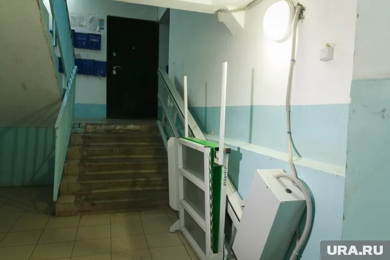 Чтобы осуществить задуманное, школьники дважды пробрались в подъезд