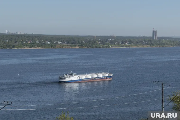 Взрыв произошел на танкере в Индийском океане