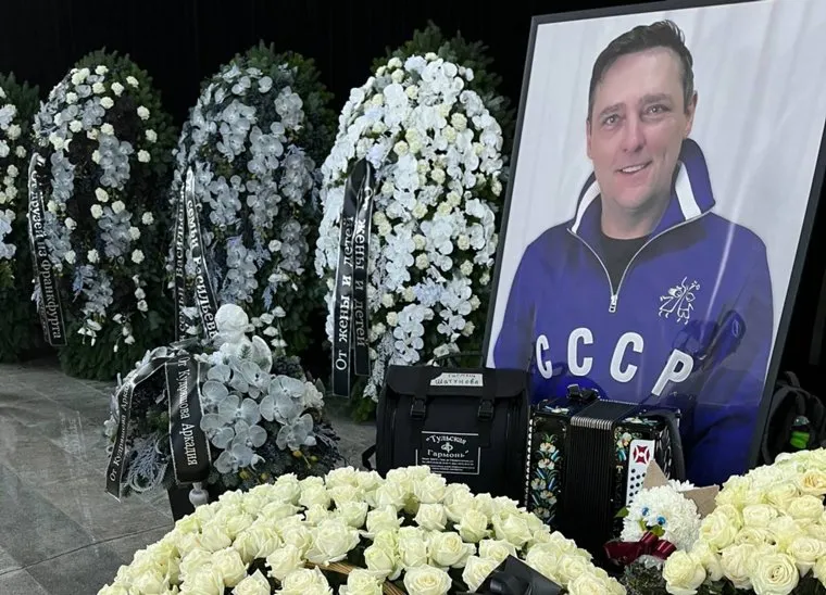 Спустя три года после смерти Юрия Шатунова суды так и не заканчиваются