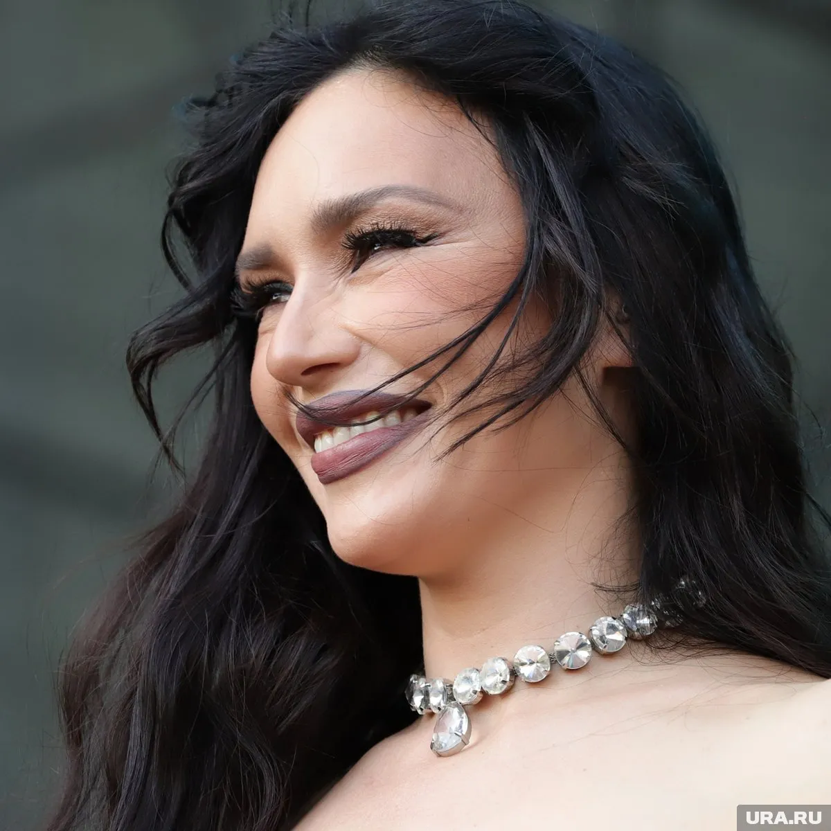 Тым үлкен мүшесі бар секс іш киім фетишистері