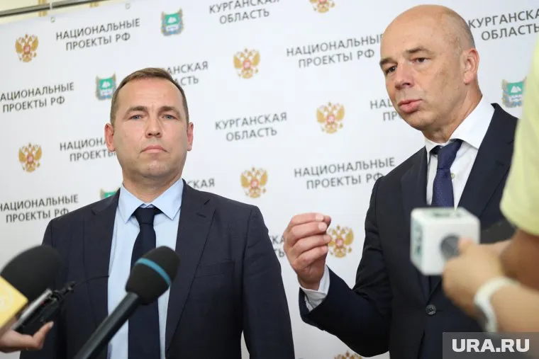 Антон Силуанов (справа) стал куратором Курганской области в прошлом году
