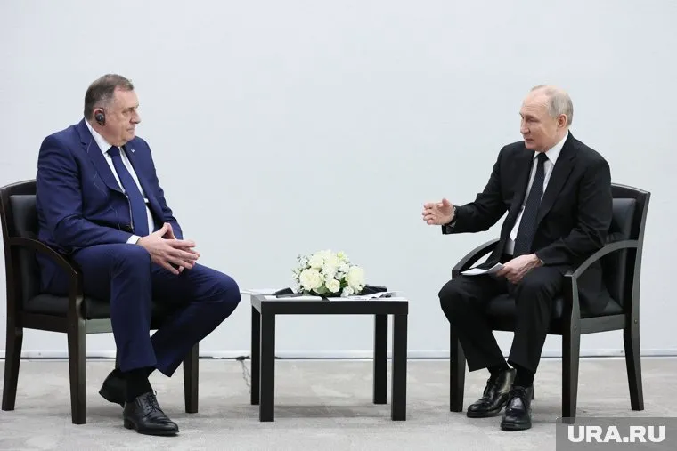 Путин поблагодарил Додика за поддержание отношений Республики Сербской с Россией
