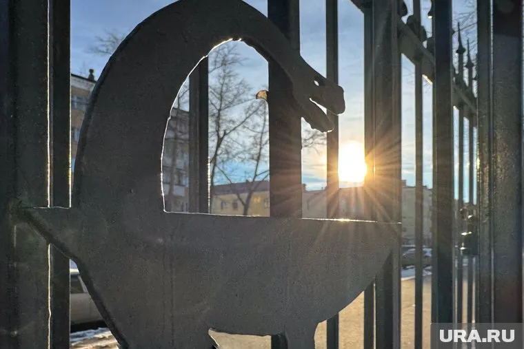 Мужчину срочно доставили в больницу с отеком дыхательных путей