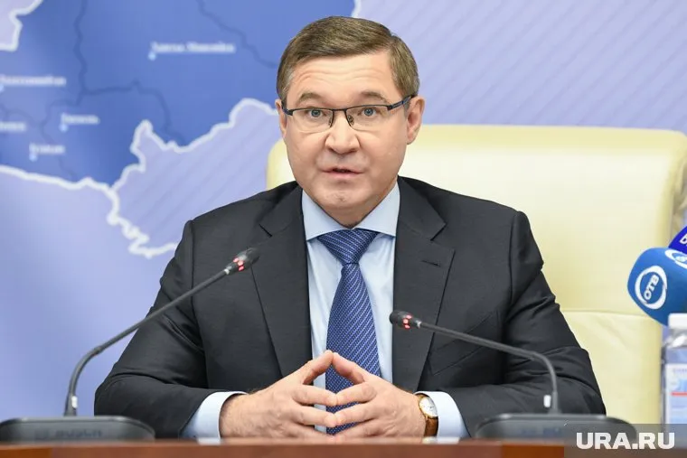 Владимир Якушев предложил снимать ограничения для предпринимателей