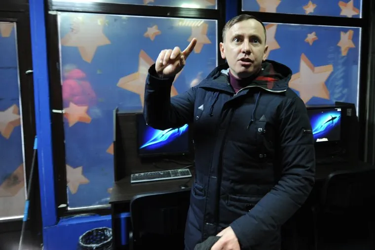 Снос киоска игровых автоматов. Челябинск, интернет кафе, галкин александр, снос киоска, киоск игровых автоматов