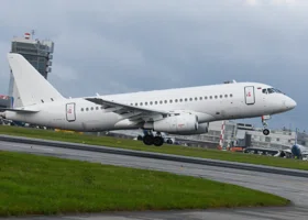 Самолет из ОАЭ вынужденно сел в Екатеринбурге, пассажиров отправили на автобусе