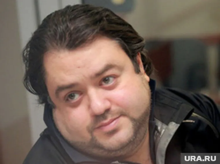 Анатолий Зак покинул Россию