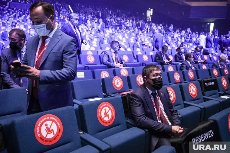 Дмитрий Махонин проведет на «Иннопроме» рабочие встречи с главами регионов и руководителями промпредприятий (архивное фото)