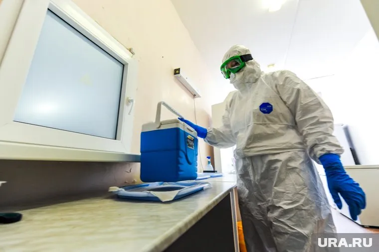 Медики продолжают удерживать область от обвала заболеваемости