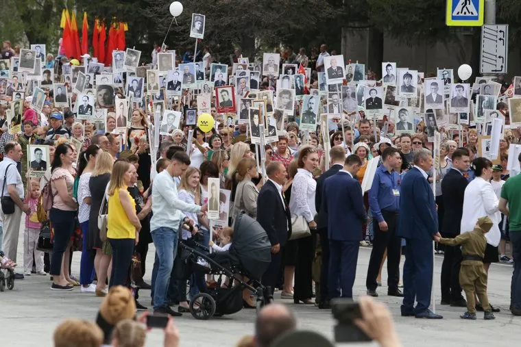 Военный парад посвященный Дню Победы. Курган