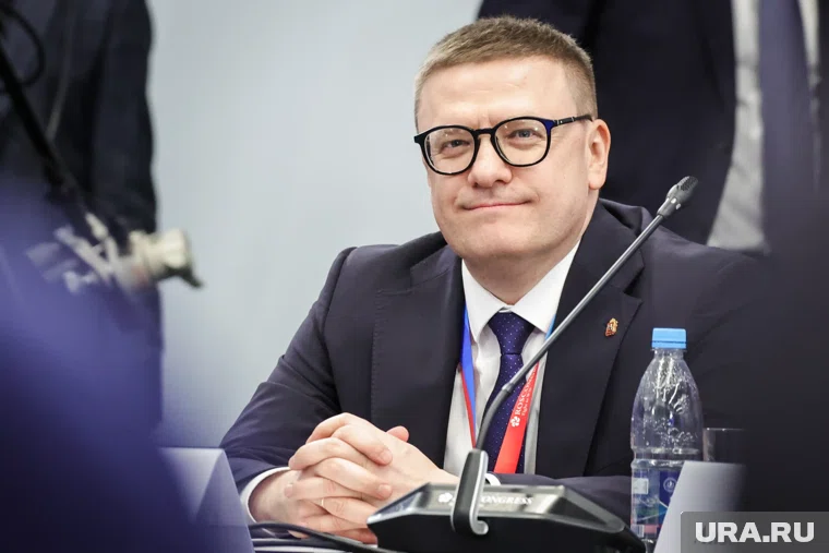 Алексею Текслеру задали на улице вопросы к прямой линии губернатора (архивное фото)