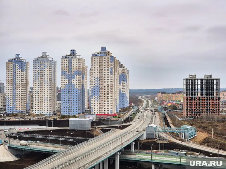 Строительство трассы ТР-53 ведется до утра