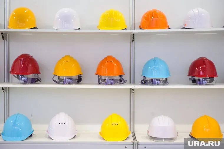 Речи об увольнении непривитых сотрудников не идет