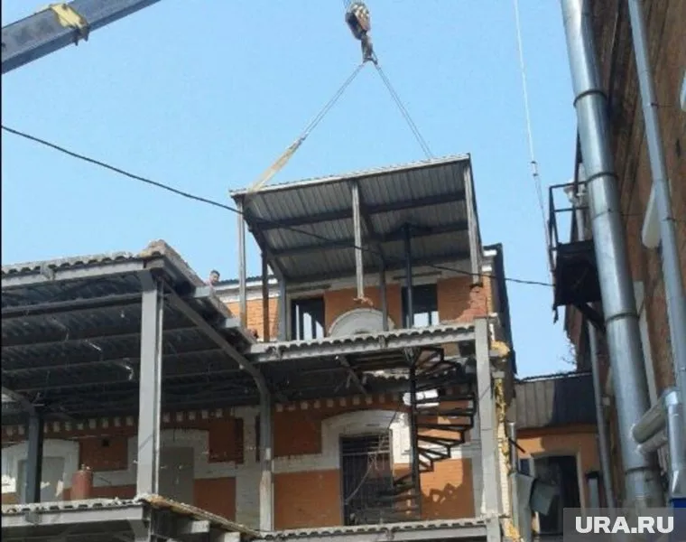 На демонтаж пристроя у судебных приставов ушло более месяца