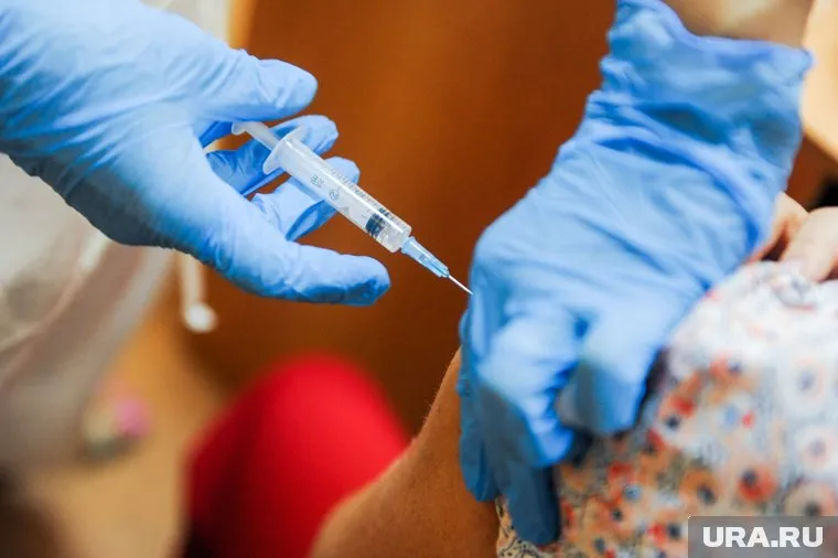 Новое антитело нейтрализует все известные мутации